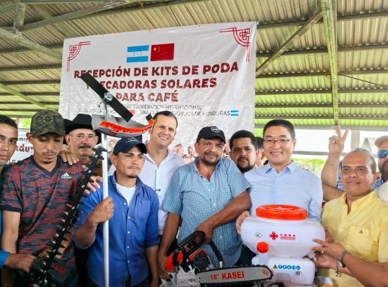 Cooperación China–Honduras potencia el desarrollo del café hondureño con equipos agrícolas